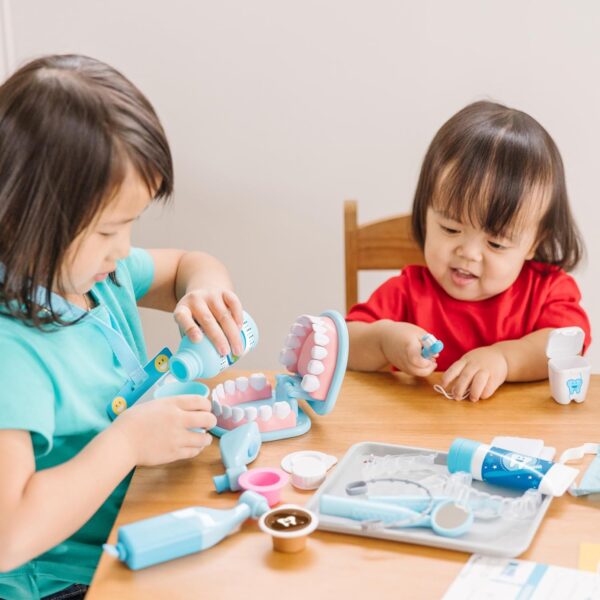 Melissa & Doug Super Smile Dentist Kit - Image 3